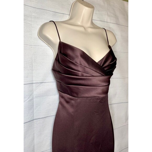 David's Bridal Sweetheart Neckline Mocha Formal Gown Dress- Size 10 - Picture 5 of 12